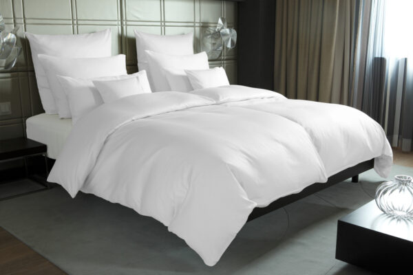 Hotel Bedding